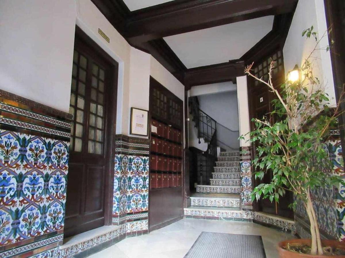 Luxury Old Town Cervantes Paz En El Casco Antiguo Malaga Exterior photo